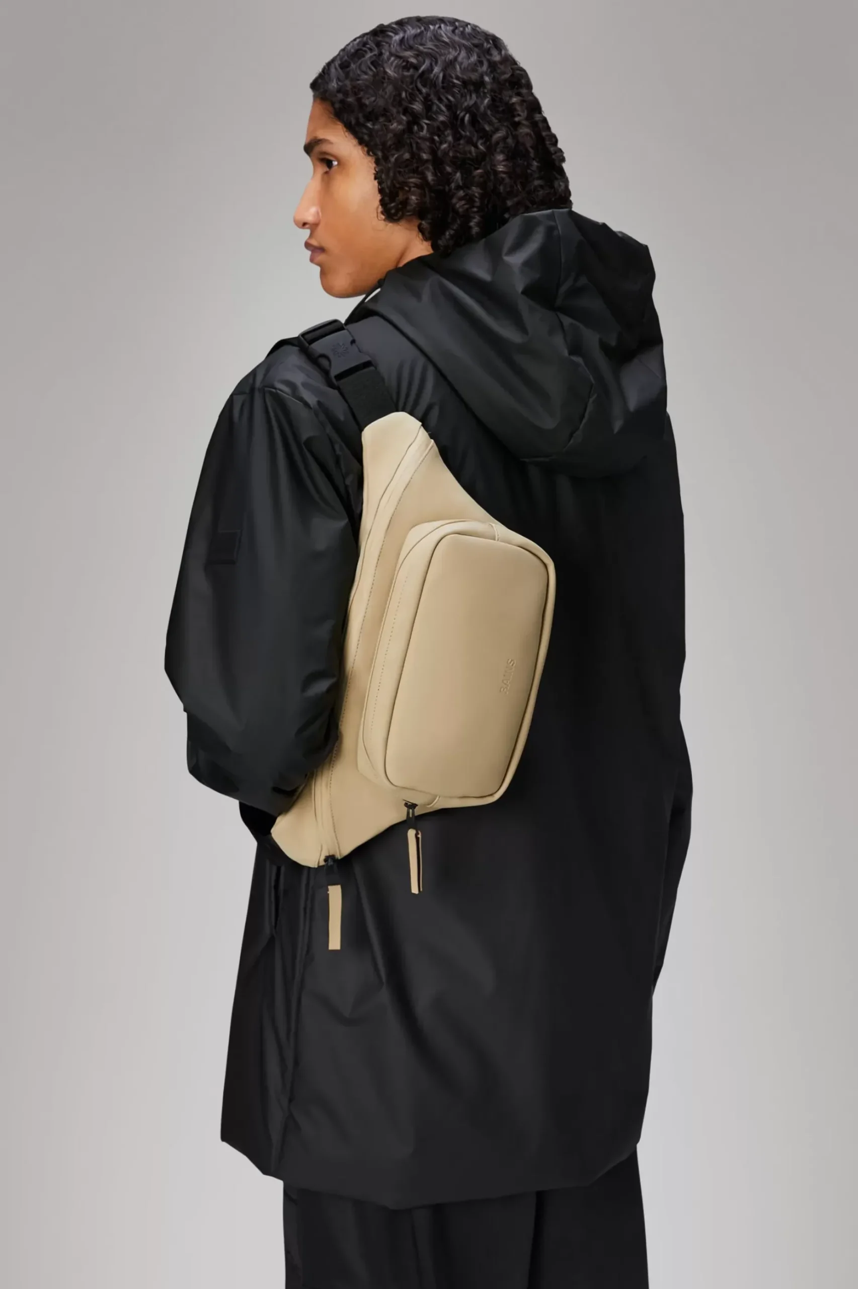 Rains Crossbody & Bæltetasker<Box Bag Sand