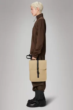 Rains Rygsække<Rolltop Rucksack Sand